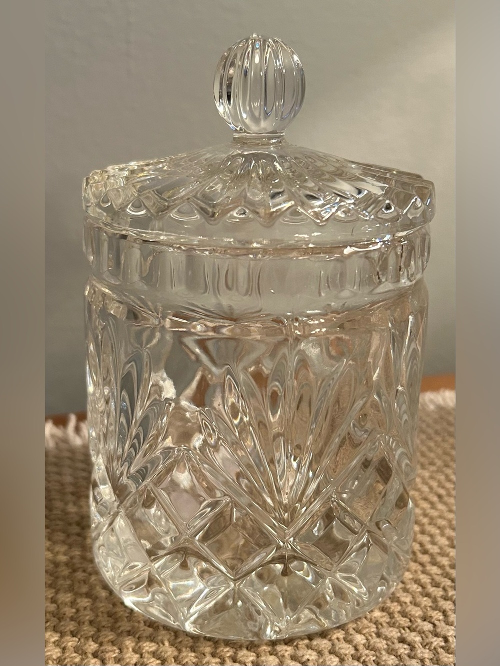Crystal Clear Galleries Handcut 24% Full Leaded crystal Jar approx 6"H